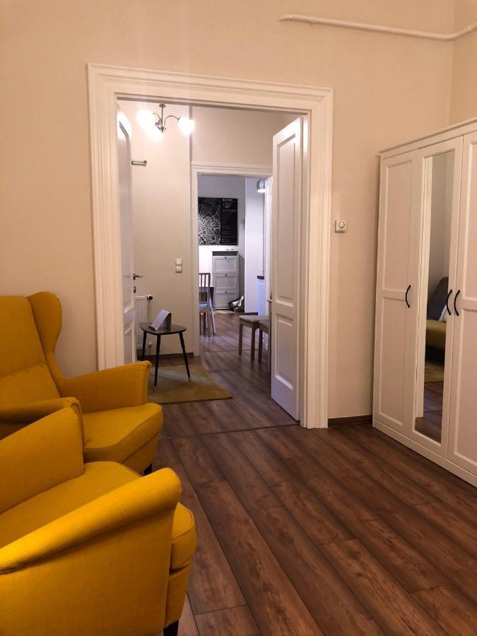 Modern Comfort In Historical Budapest Eksteriør bilde