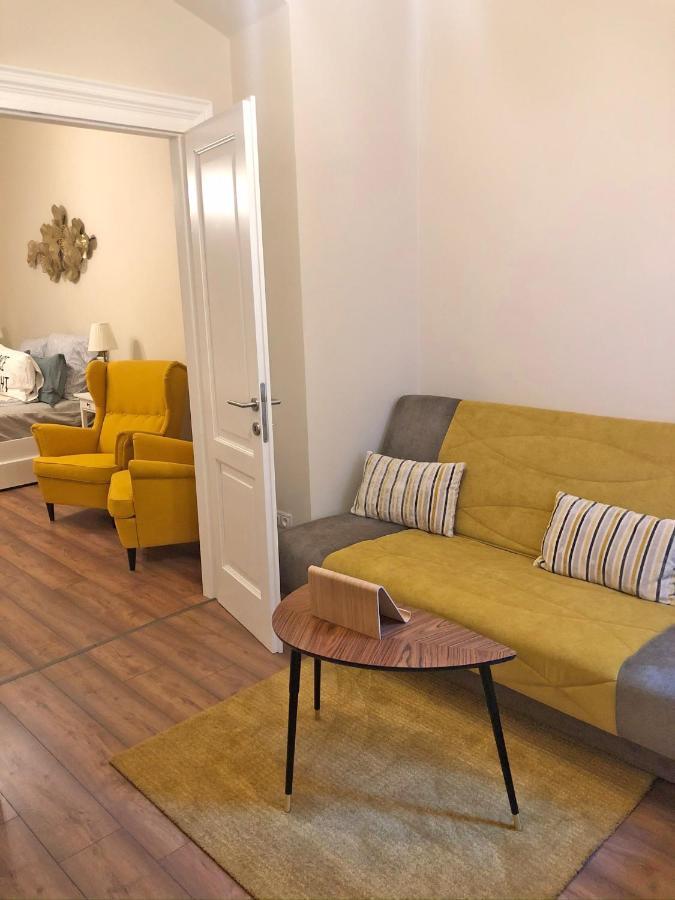 Modern Comfort In Historical Budapest Eksteriør bilde