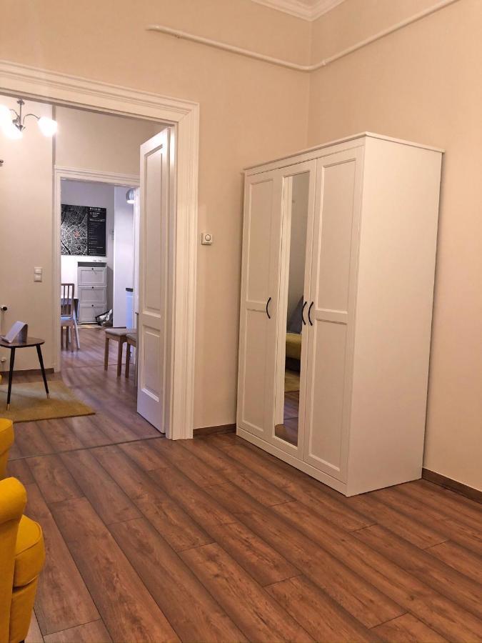 Modern Comfort In Historical Budapest Eksteriør bilde